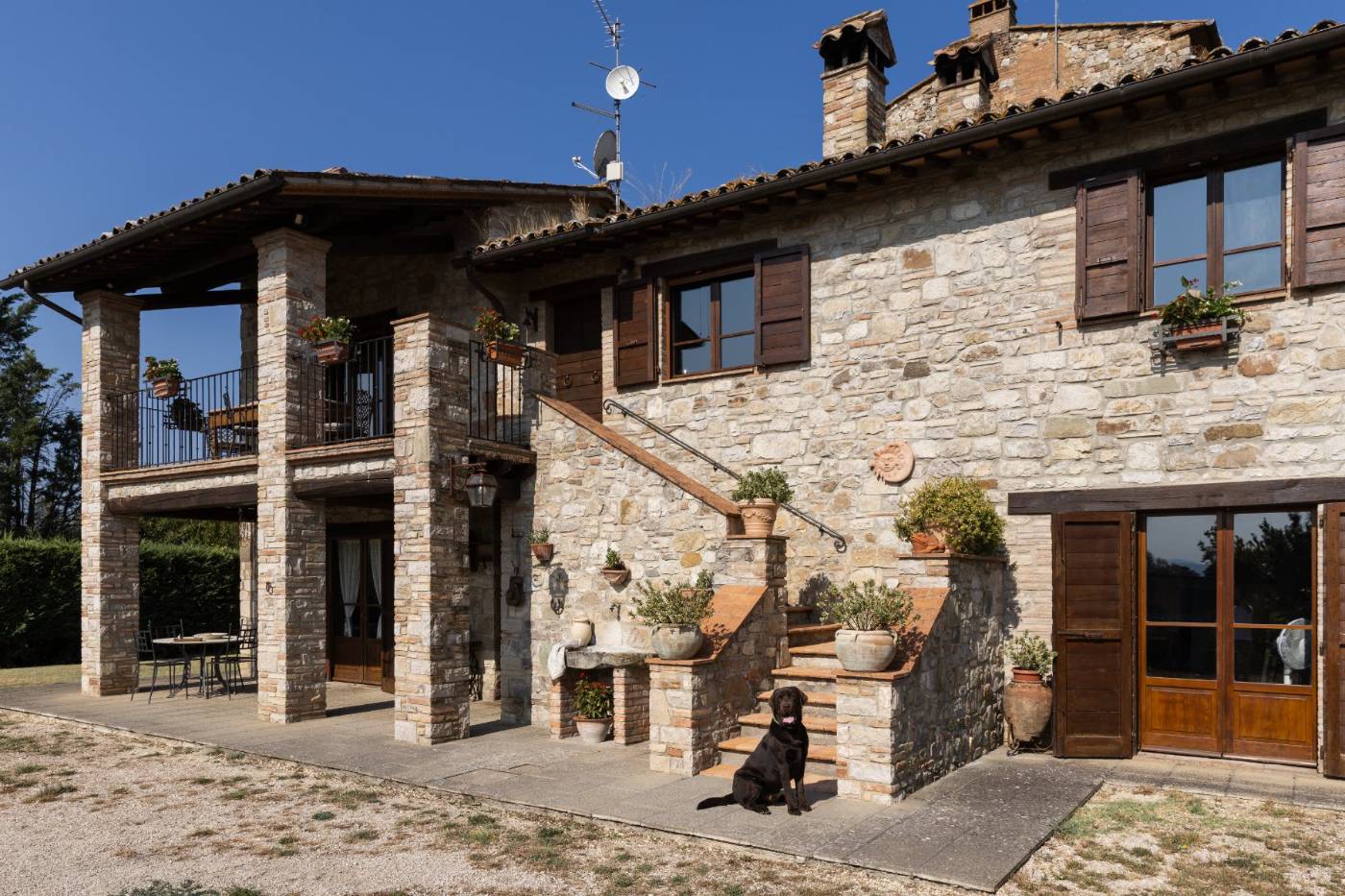 La casa e il suo giardino
